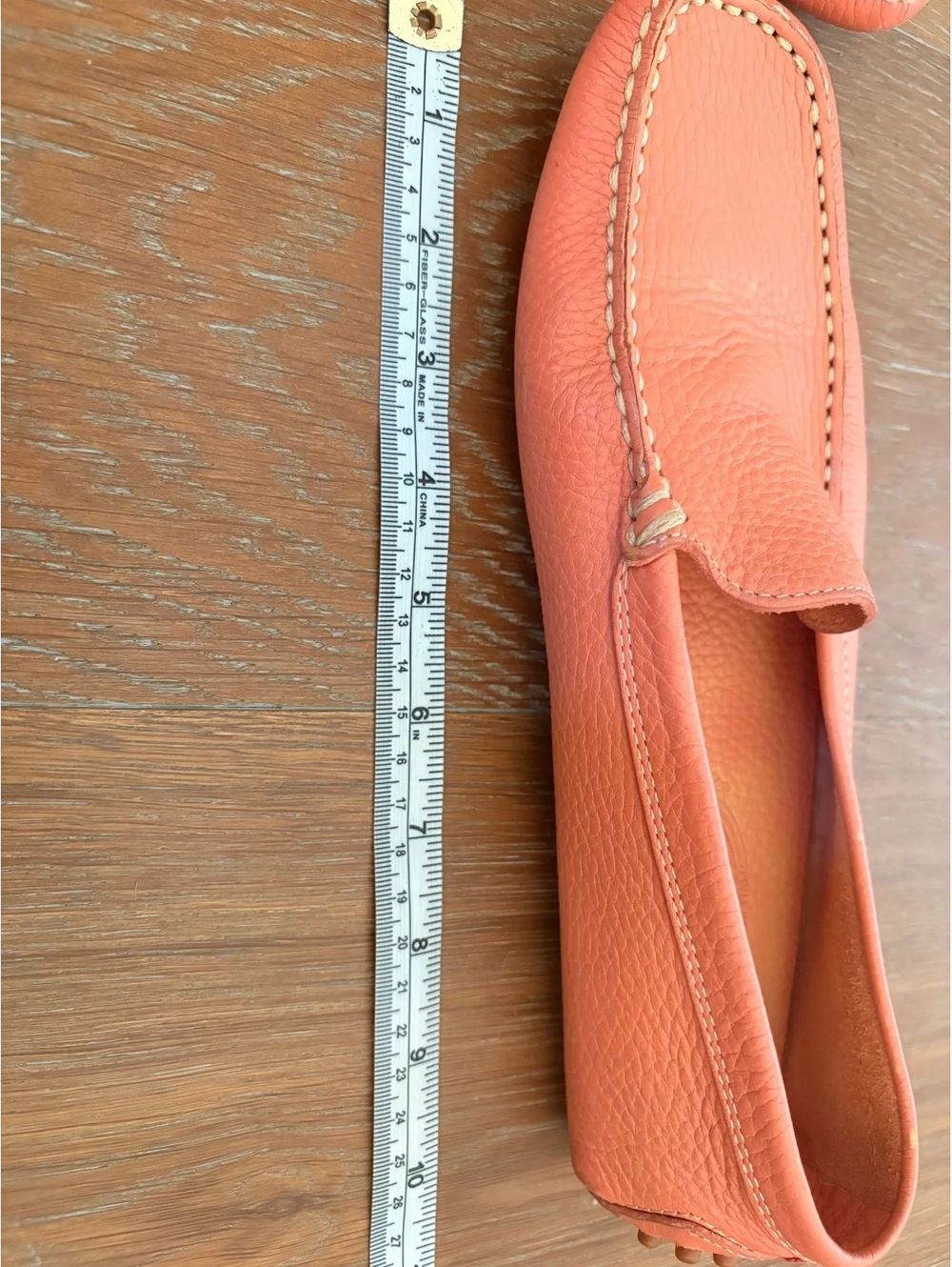 Tod's Coral Leather Driving Loafers Classic Quiet Luxury Size 7.5